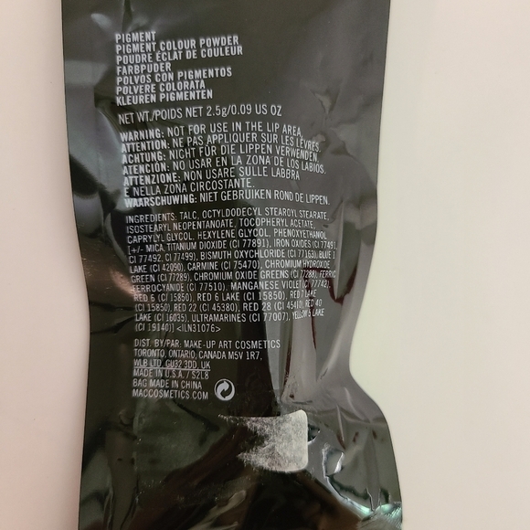 MAC Pigment Mini Loose Powder In Rich Purple - Picture 11 of 11